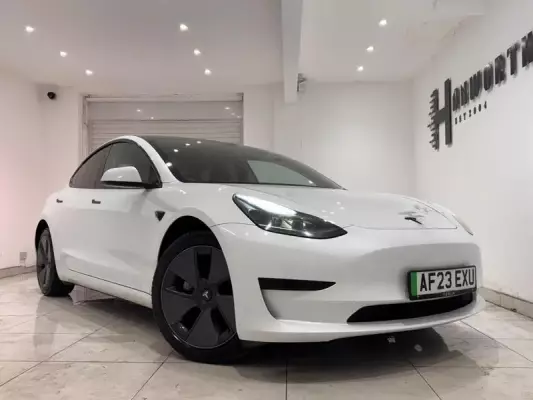 Tesla Model 3 Auto RWD 4dr