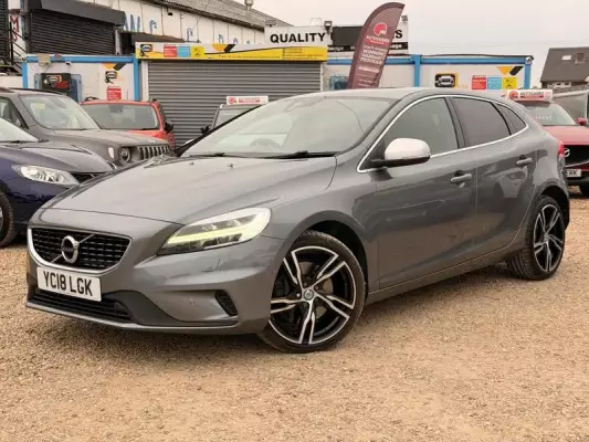 Volvo V40 1.5 T2 R-Design Pro Auto Euro 6 (s/s) 5dr