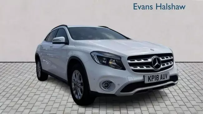 Mercedes-Benz GLA 1.6 GLA200 SE (Executive) 7G-DCT Euro 6 (s/s) 5dr