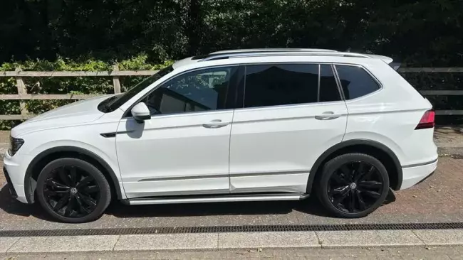 Volkswagen Tiguan Allspace 2.0 TDI R-Line DSG Euro 6 (s/s) 5dr