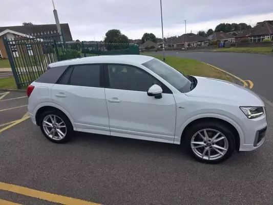 Audi Q2 1.6 TDI 30 S line Euro 6 (s/s) 5dr