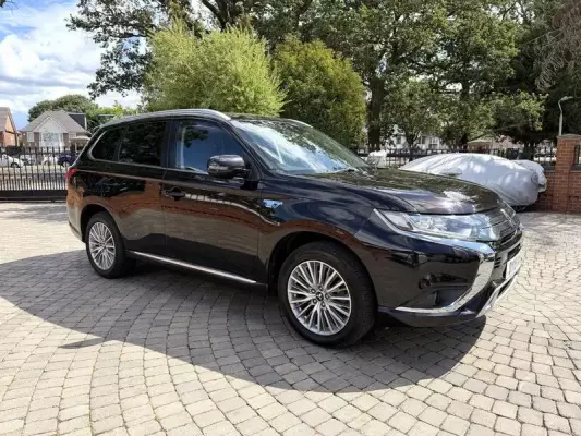 Mitsubishi Outlander 2.4h TwinMotor 13.8kWh Juro CVT 4WD Euro 6 (s/s) 5dr