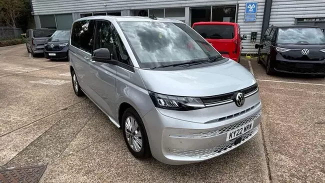 Volkswagen Multivan 1.4 TSI 13kWh Life DSG Euro 6 (s/s) 5dr