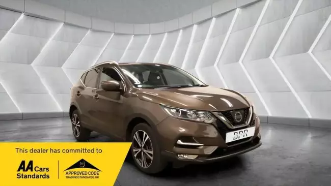 Nissan Qashqai 1.2 DIG-T N-Connecta XTRON Euro 6 (s/s) 5dr