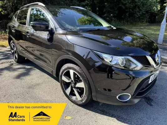 Nissan Qashqai 1.2 DIG-T N-Connecta XTRON 2WD Euro 6 (s/s) 5dr