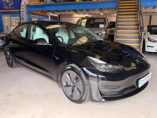 Tesla Model 3 Standard Range Plus Auto RWD 4dr