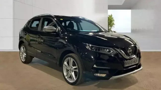 Nissan Qashqai 1.3 DIG-T N-Motion Euro 6 (s/s) 5dr