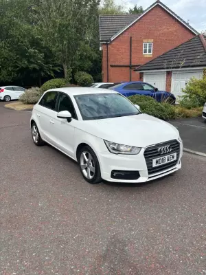 Audi A1 1.0 TFSI Sport Sportback Euro 6 (s/s) 5dr (Nav)