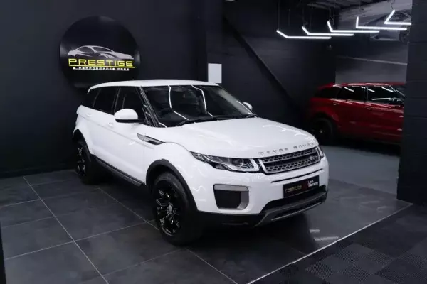 Land Rover Range Rover Evoque 2.0 eD4 SE FWD Euro 6 (s/s) 5dr