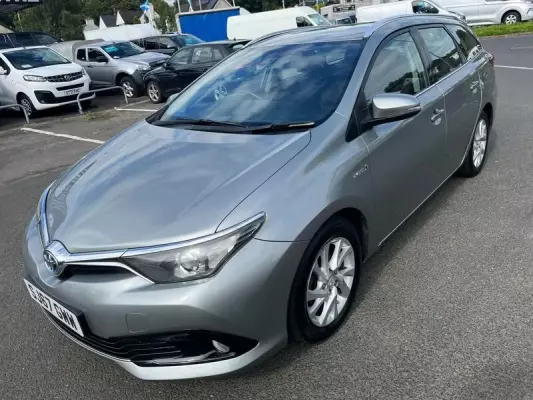 Toyota Auris 1.8 VVT-h Business Edition Touring Sports CVT Euro 6 (s/s) 5dr (Safety Sense)