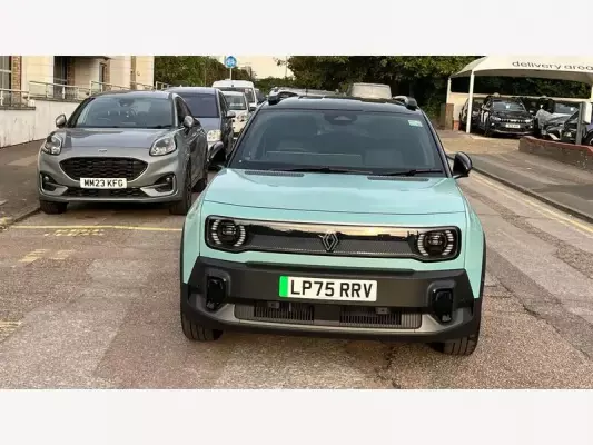 Renault 4 E-Tech electric comfort range 52kWh techno Auto 5dr
