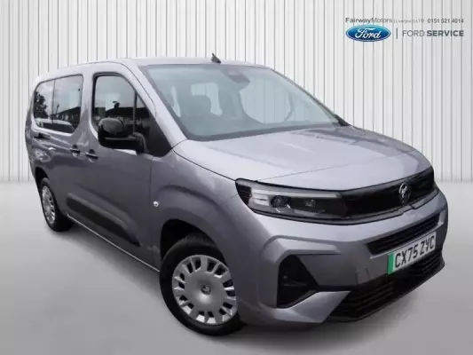 Vauxhall Combo Life Electric 52kWh Design XL MPV Auto 5dr (11kW Charger)