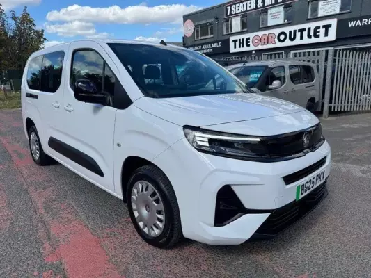 Vauxhall Combo Life Electric 52kWh Design XL MPV Auto 5dr (11kW Charger)