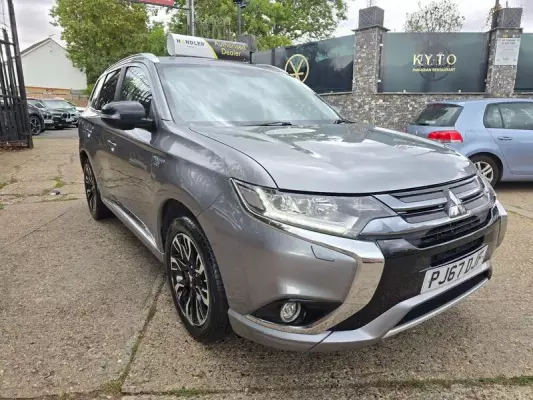 Mitsubishi Outlander 2.0h 12kWh 4h CVT 4WD Euro 6 (s/s) 5dr