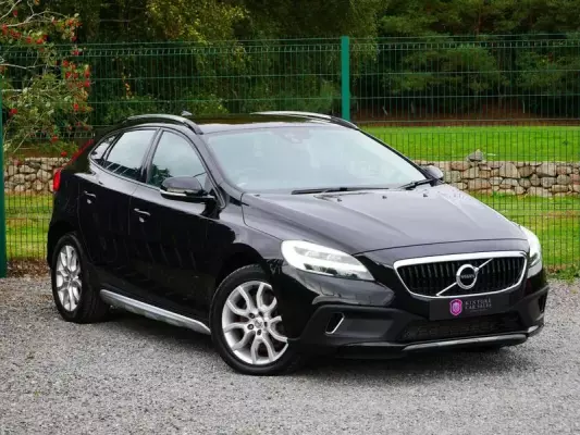 Volvo V40 Cross Country 2.0 T3 Pro Euro 6 (s/s) 5dr