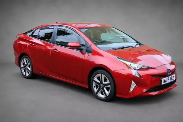 Toyota Prius 1.8 VVT-h Business Edition Plus CVT Euro 6 (s/s) 5dr (15in Alloy)