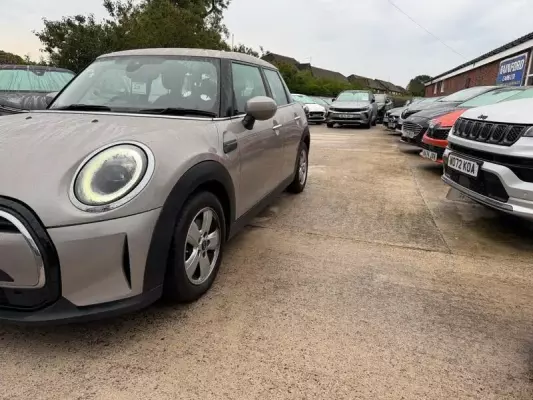 MINI Hatch 1.5 Cooper Classic Euro 6 (s/s) 5dr
