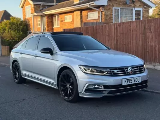 Volkswagen Passat 1.5 TSI EVO R-Line DSG Euro 6 (s/s) 4dr