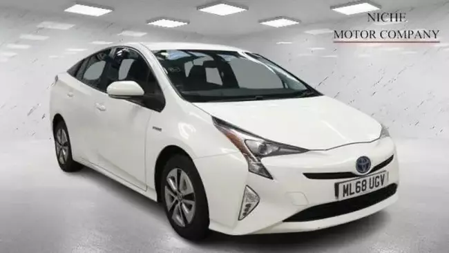 Toyota Prius 1.8 VVT-h Business Edition CVT Euro 6 (s/s) 5dr