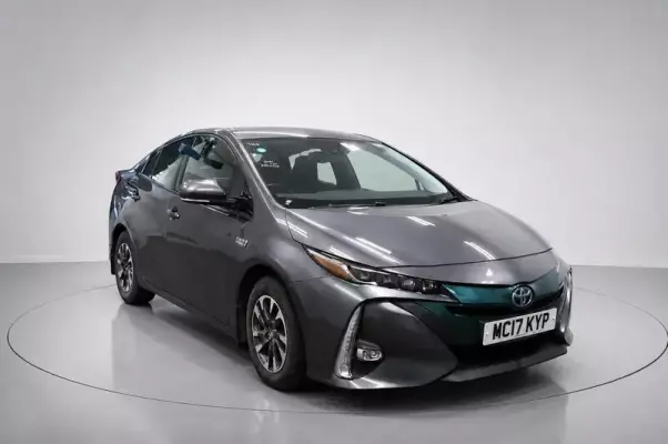 Toyota Prius 1.8 VVT 8.8kWh Business Edition Plus CVT Euro 6 (s/s) 5dr