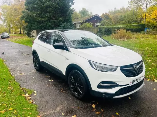 Vauxhall Grandland X 1.5 Turbo D SRi Nav Auto Euro 6 (s/s) 5dr
