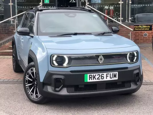 Renault 4 E-Tech electric comfort range 52kWh iconic Auto 5dr