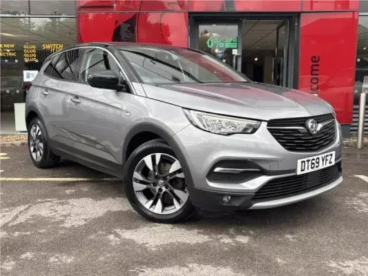 Vauxhall Grandland X 1.2 Turbo SRi Nav Euro 6 (s/s) 5dr