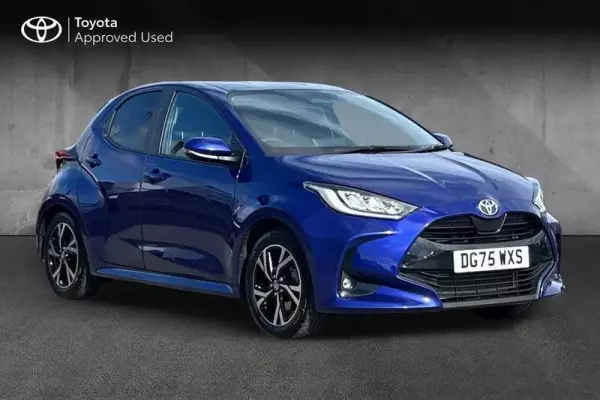 Toyota Yaris 1.5 VVT-h Design E-CVT Euro 6 (s/s) 5dr