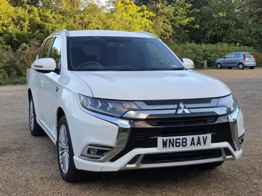Mitsubishi Outlander 2.4h TwinMotor 13.8kWh 4h CVT 4WD Euro 6 (s/s) 5dr