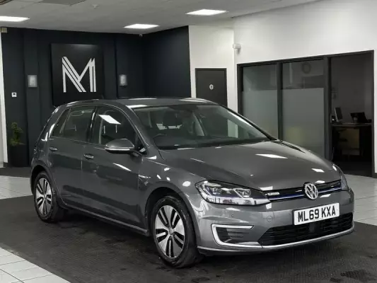 Volkswagen e-Golf 35.8kWh e-Golf Auto 5dr