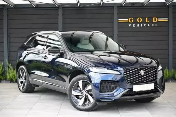 Jaguar F-PACE 2.0 P400e 17.1kWh R-Dynamic SE Auto AWD Euro 6 (s/s) 5dr