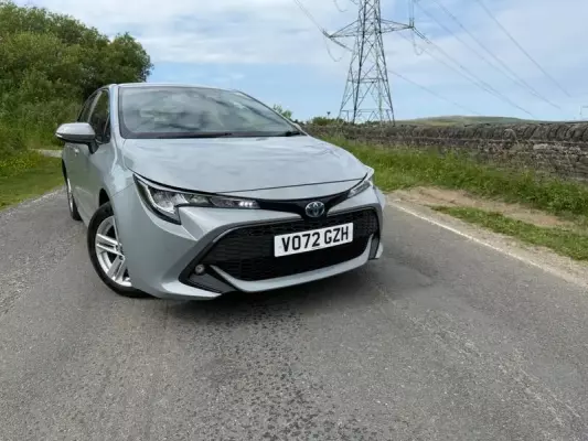 Toyota Corolla 1.8 VVT-h Icon Tech CVT Euro 6 (s/s) 5dr