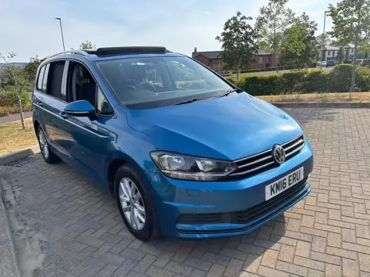 Volkswagen Touran 2.0 TDI BlueMotion Tech SE Family DSG Euro 6 (s/s) 5dr