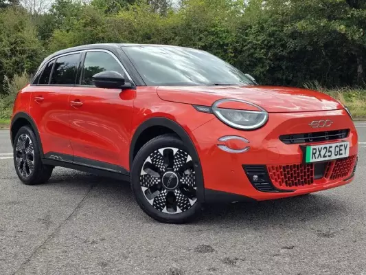 Fiat 600e 54kWh La Prima Auto 5dr
