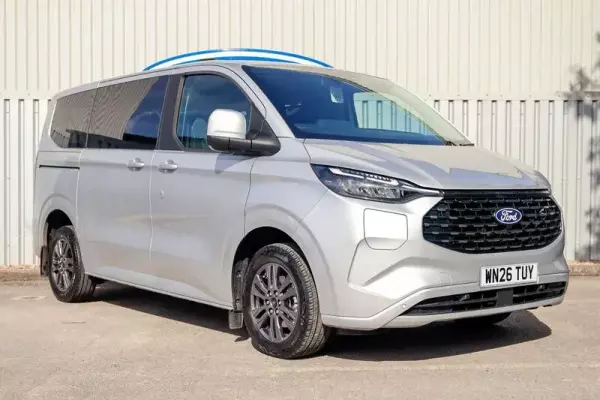 Ford Tourneo Custom 2.5 340 Duratec 11.8kWh Titanium Auto L1 Euro 6 5dr
