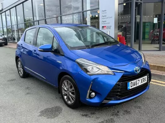 Toyota Yaris 1.5 VVT-h Icon Tech E-CVT Euro 6 (s/s) 5dr