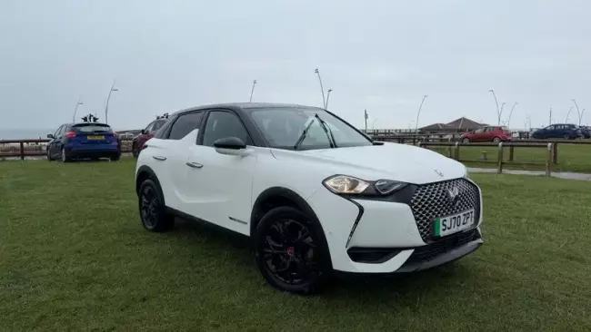 DS AUTOMOBILES DS 3 CROSSBACK E-TENSE 50kWh Performance Line Crossback Auto 5dr