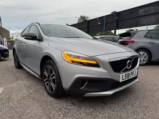 Volvo V40 Cross Country 1.5 T3 Auto Euro 6 (s/s) 5dr