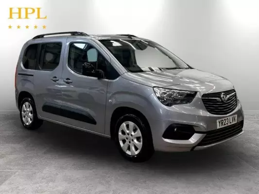 Vauxhall Combo Life Electric 50kWh Design Auto 5dr (7.4kW Charger)