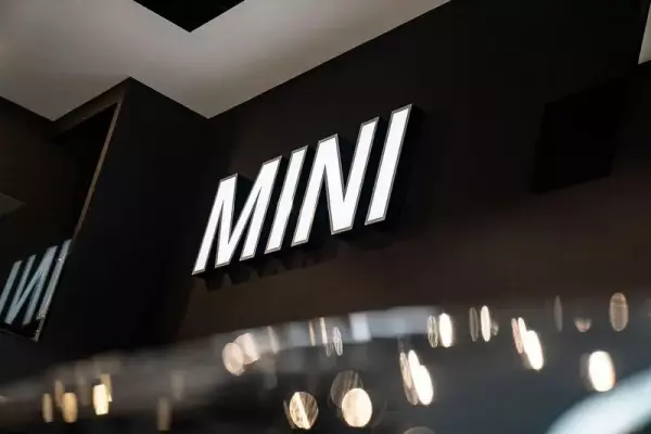 MINI Electric Countryman E 66.5kWh Classic Auto 5dr