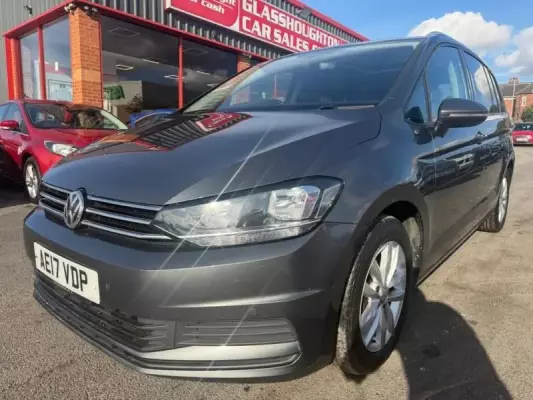 Volkswagen Touran 2.0 TDI BlueMotion Tech SE Family DSG Euro 6 (s/s) 5dr