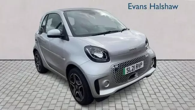 Smart fortwo 17.6kWh Premium Auto 2dr (22kW Charger)