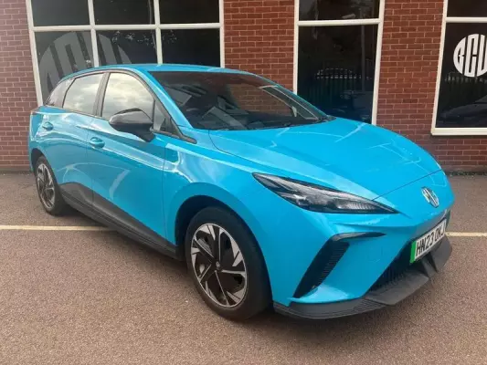 MG MG4 51kWh SE Auto 5dr