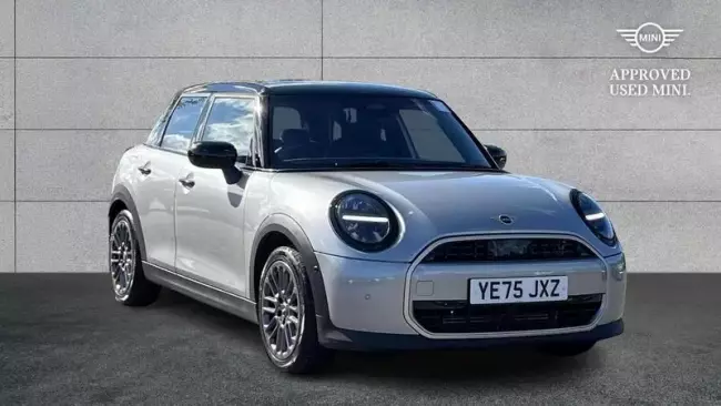 MINI Cooper 1.5C Exclusive Steptronic Euro 6 (s/s) 5dr