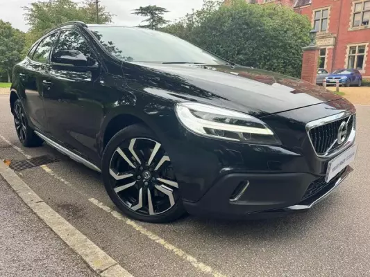 Volvo V40 Cross Country 1.5 T3 GPF Pro Auto Euro 6 (s/s) 5dr