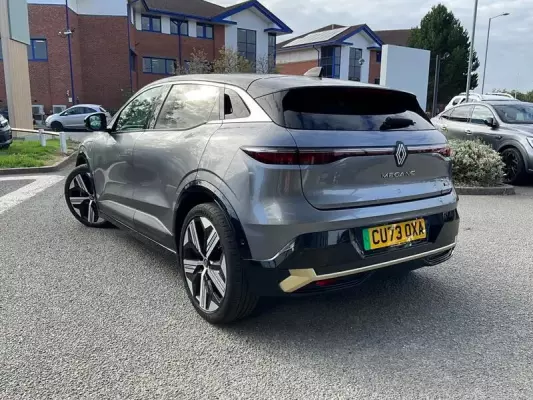 Renault Megane E-Tech 60kWh iconic Auto 5dr (optimum charge)