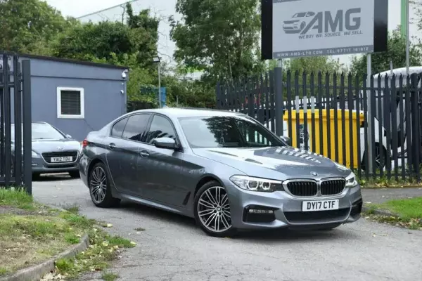 BMW 5 Series 2.0 520d M Sport Auto xDrive Euro 6 (s/s) 4dr
