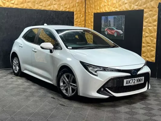 Toyota Corolla 1.8 VVT-h Icon Tech CVT Euro 6 (s/s) 5dr