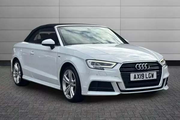 Audi A3 Cabriolet 1.5 TFSI CoD 35 S line S Tronic Euro 6 (s/s) 2dr
