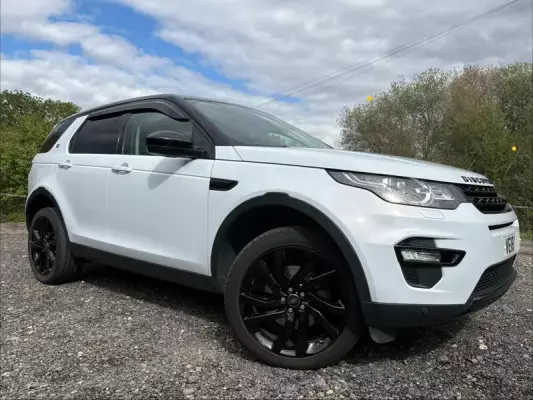 Land Rover Discovery Sport 2.0 TD4 HSE Black Auto 4WD Euro 6 (s/s) 5dr